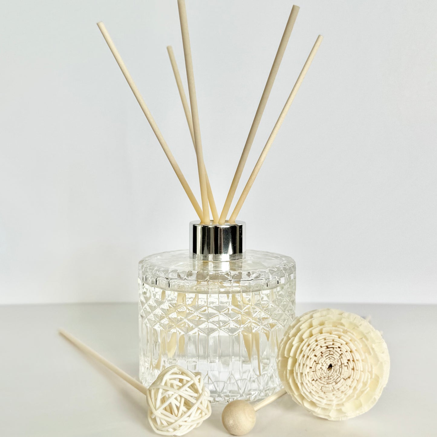Petals + Plums - Diffuser (Vintage Inspired Glass Collection)
